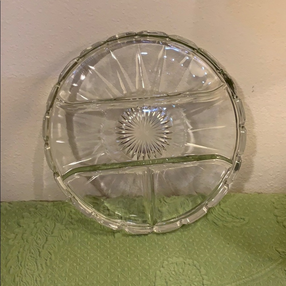 EUC Heavy Glass Serving Dish 10” Diameter